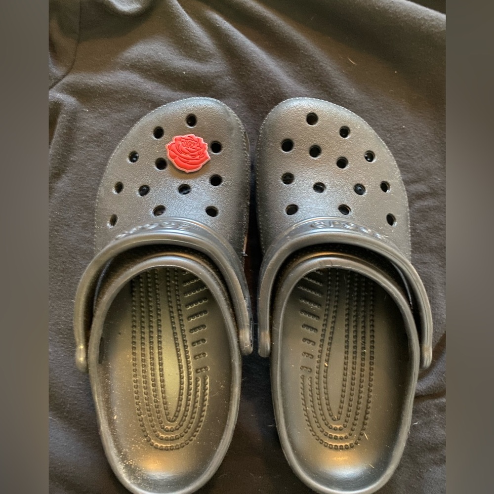 Black Crocs